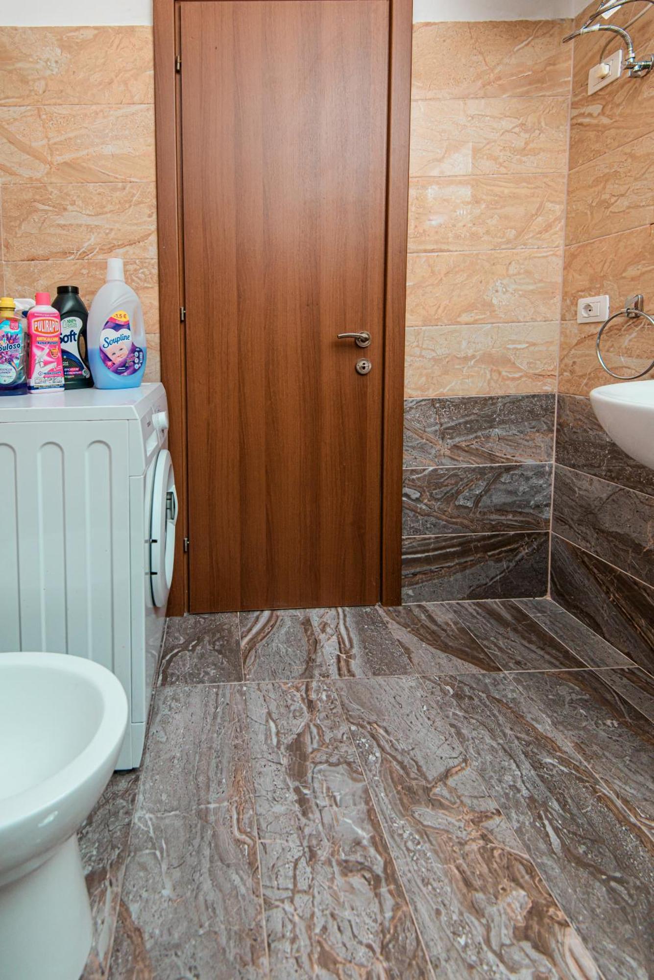 דורס Loris Apartaments 206 מראה חיצוני תמונה